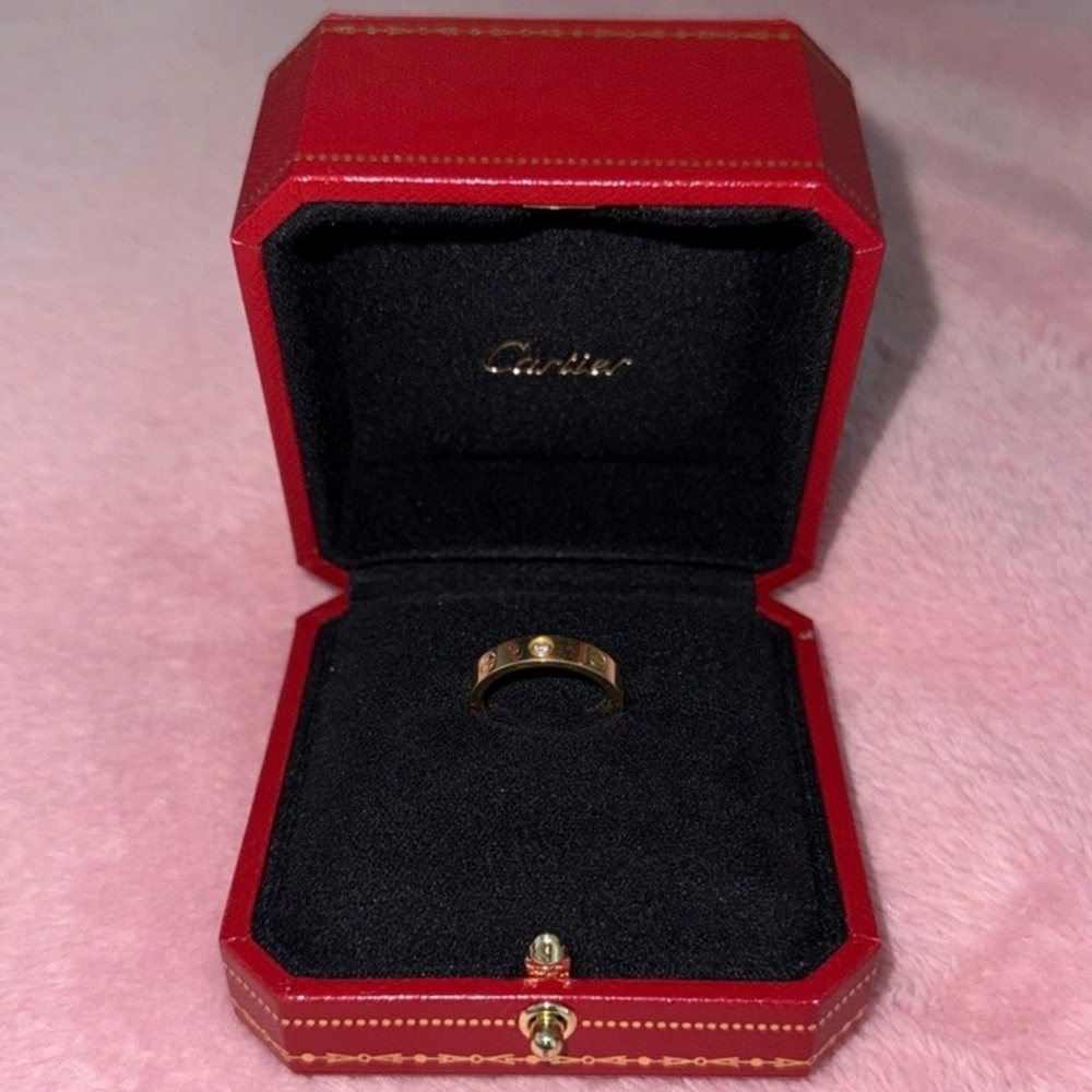 Cartier Love Ring Small Model w/ 1 Diamond | Size 51 - Picture 5 of 14
